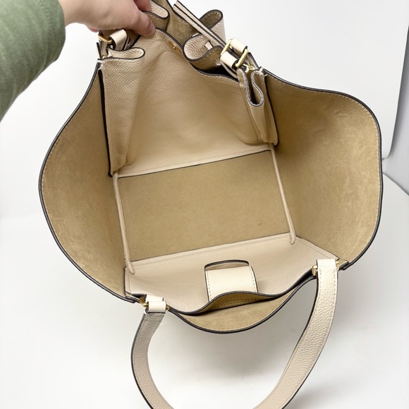 Tory Burch Oversized McGraw Dragonfly Bag in Brie Leather - Picture 11 of 16